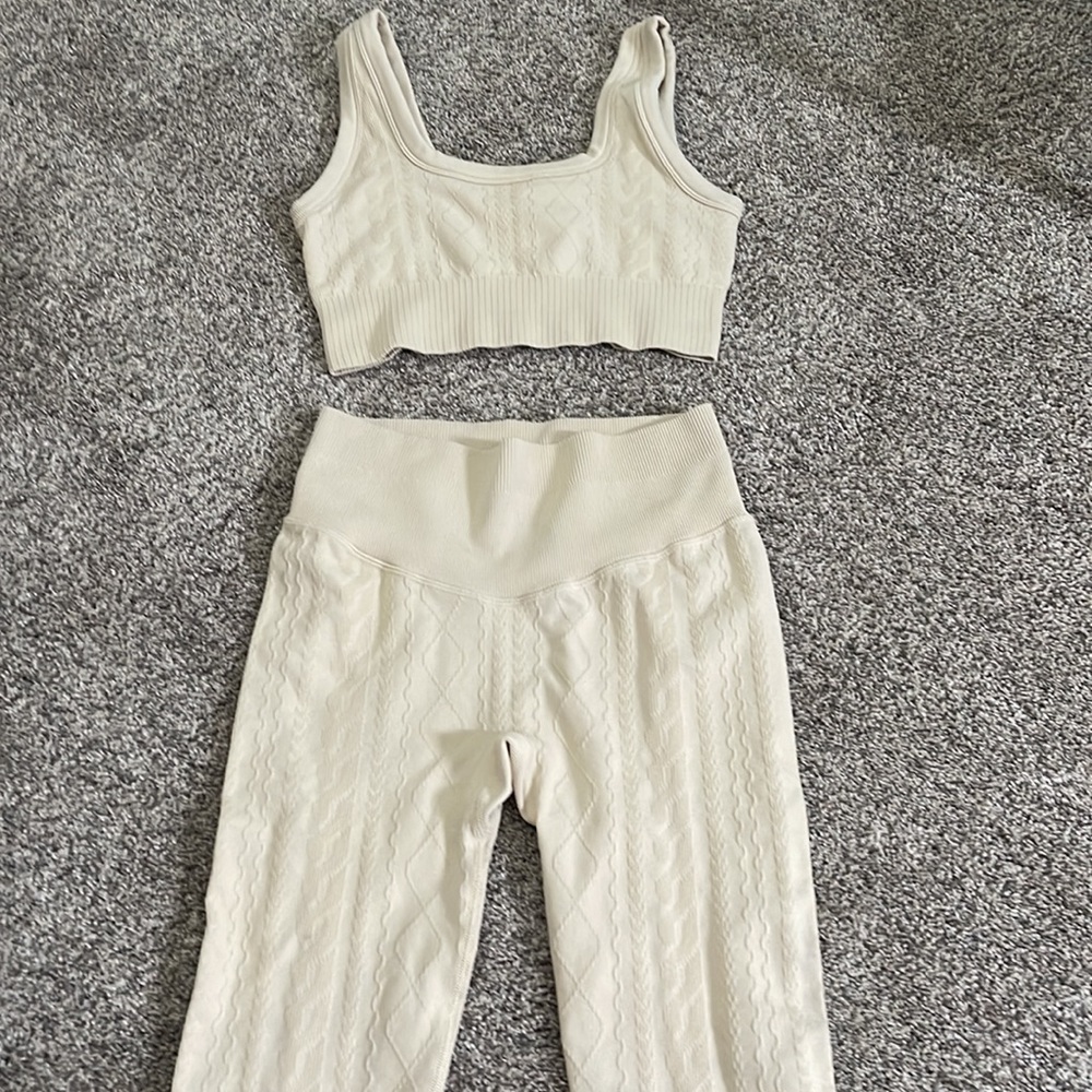 Joy Lab Cream Workout Set - Picture 3 of 4